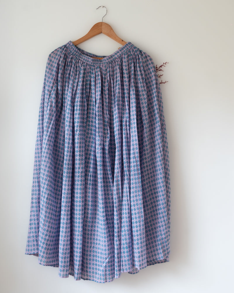 Geometric Rhombus hand block printed skirt for women with elasticated waist with pockets.