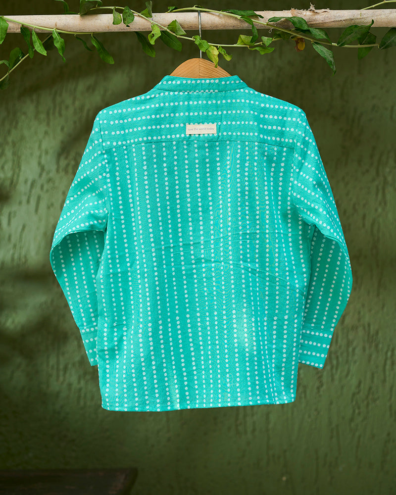 soft-and-breathable-pure-cotton-classic-Barefoot-Boy-mandarin-collar-hand-block-printed-cotton-unisex-full-sleeve-summer-shirt-in-blue-with-white-polka-dots-for-boys-and-girls