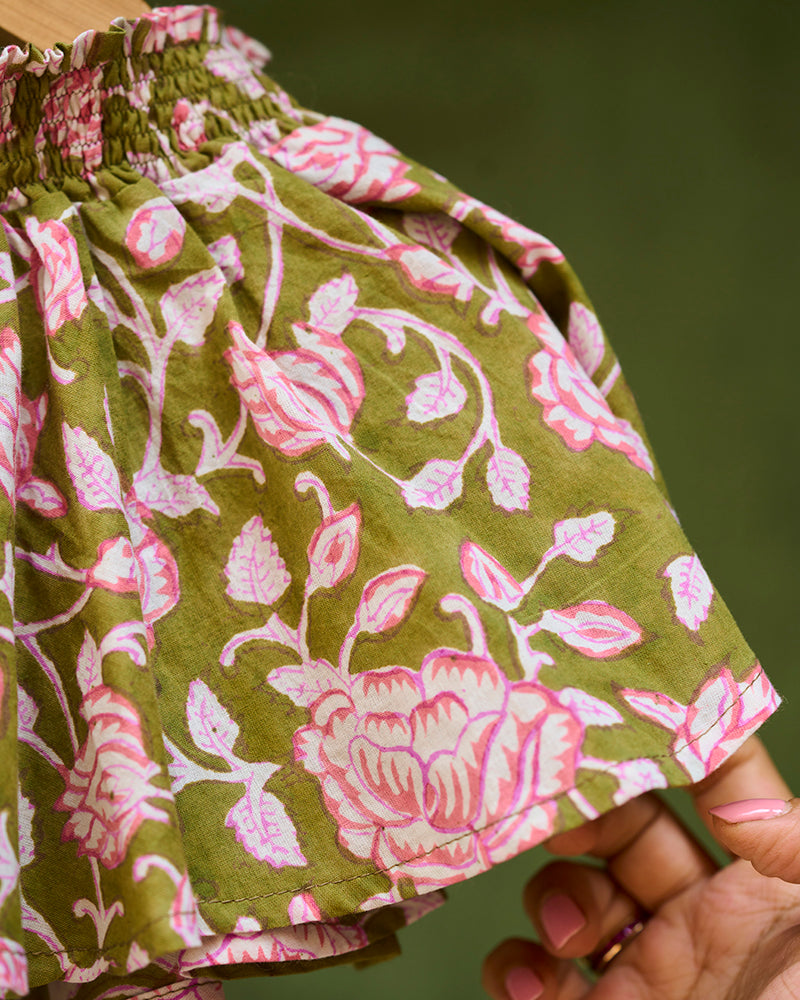 girls-twirl-short-skirt-green-hand-block-print