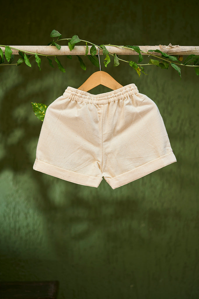kids-bottoms-handwoven-kora-cotton-unisex-shorts-for-boys-and-girls-made-with-handwoven-cotton-made-in-west-bengal