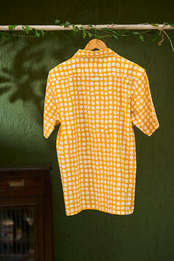 mens-half-sleeve-casual-holiday-shirt-with-yellow-polka-handblock-print