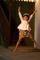 unisex-summerwear-green-floral-hand-block-print-cotton-shorts