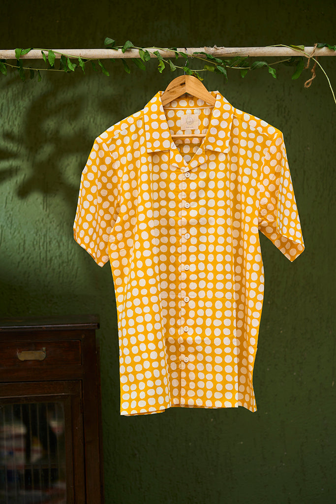 mens-half-sleeve-casual-holiday-shirt-with-yellow-polka-handblock-print