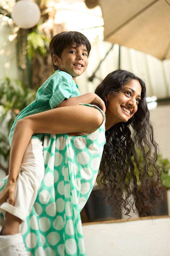 mother-and-child-twinning-in-lovetheworldtodays-twinning-sets-made-from-handblock-print-purecotton-made-in-jaipur