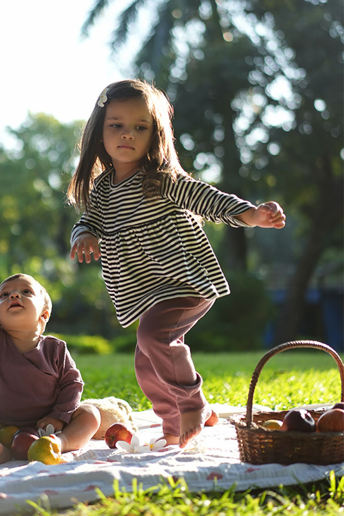kids-joggers-mauve-purple